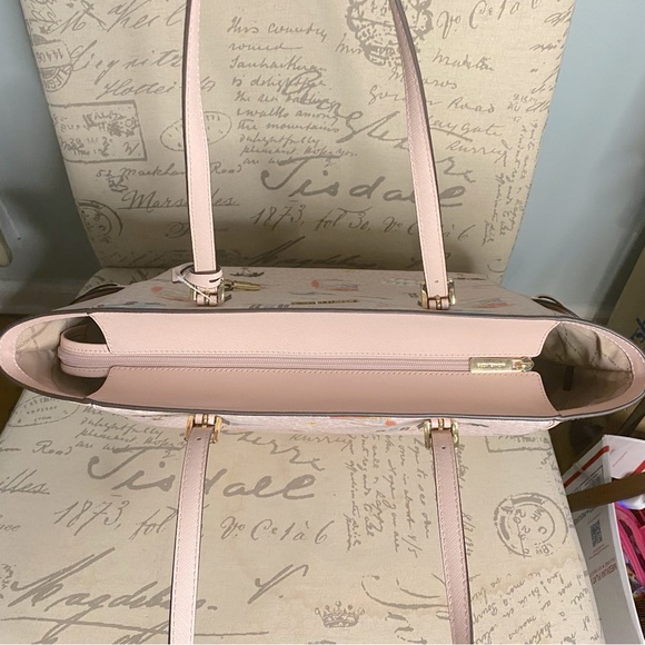 Limited Edition Michael Kors Gilly Large Drawstring Travel Tote NWT - Picture 6 of 8